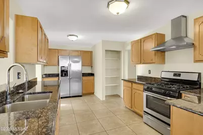702 N Irving Circle, Tucson, AZ 85711 - Photo 16