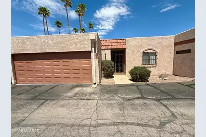 1949 N Swan Road #UNIT 29, Tucson, AZ 85712 - Photo 2