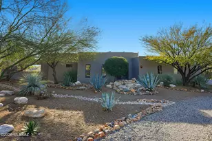 648 E Canyon Rock Rd, Green Valley, AZ 85614 - Photo 2