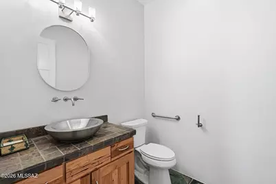 648 E Canyon Rock Road, Green Valley, AZ 85614 - Photo 22