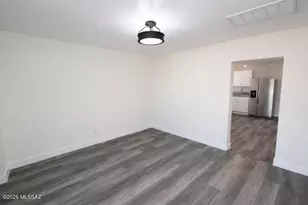 419 W Michigan Dr, Tucson, AZ 85714 - Photo 8
