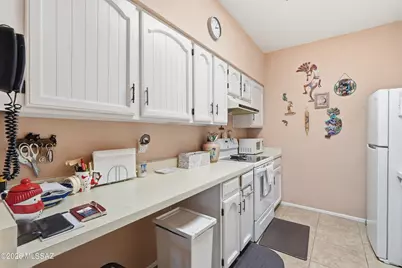 1432 W Camino Alicante, Green Valley, AZ 85622 - Photo 6