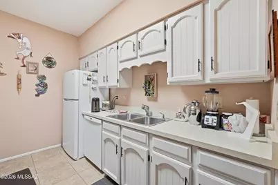 1432 W Camino Alicante, Green Valley, AZ 85622 - Photo 4