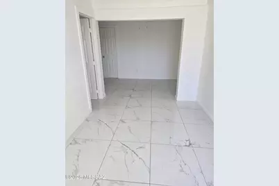 332 W Illinois Street #2, Tucson, AZ 85714 - Photo 2