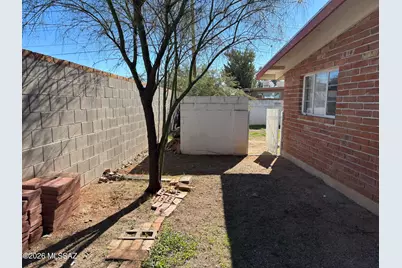 6956 E Luana Drive, Tucson, AZ 85710 - Photo 18