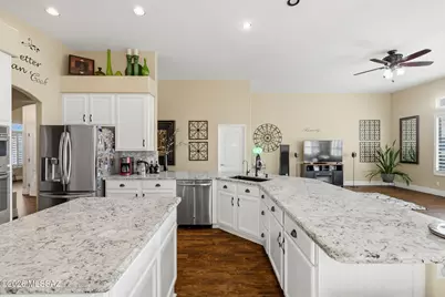 11597 N Meadow Sage Drive, Tucson, AZ 85737 - Photo 16