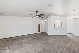 9611 E Caldwell Dr, Tucson, AZ 85747 - Photo 6