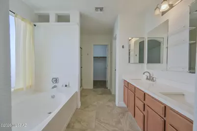9051 N Shadow Rock Drive, Tucson, AZ 85743 - Photo 20