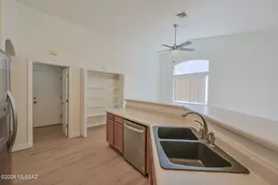 9051 N Shadow Rock Dr, Tucson, AZ 85743 - Photo 14