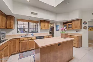 5591 E Sutler Ln, Tucson, AZ 85712 - Photo 20