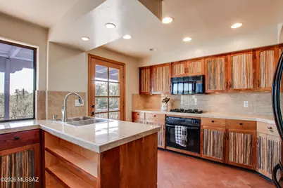 6901 N Columbus Boulevard, Tucson, AZ 85718 - Photo 6