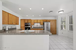 63670 E Edgeview Ln, Tucson, AZ 85739 - Photo 10