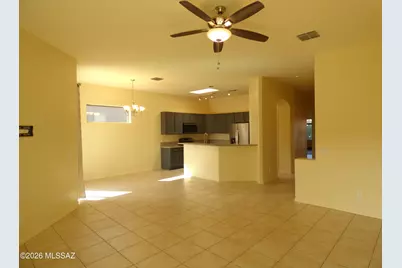 8450 N Sunny Rock Ridge Drive, Tucson, AZ 85743 - Photo 12