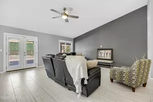 8165 E Smooth Sumac Ln, Tucson, AZ 85710 - Photo 10