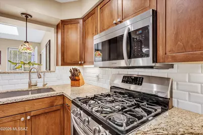 241 E La Espina, Green Valley, AZ 85614 - Photo 8