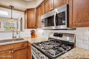 241 E La Espina, Green Valley, AZ 85614 - Photo 8