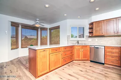 14582 N Alamo Canyon Drive, Oro Valley, AZ 85755 - Photo 12