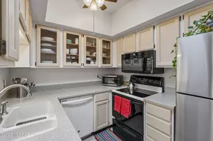 5931 E Sun County Blvd, Tucson, AZ 85712 - Photo 10