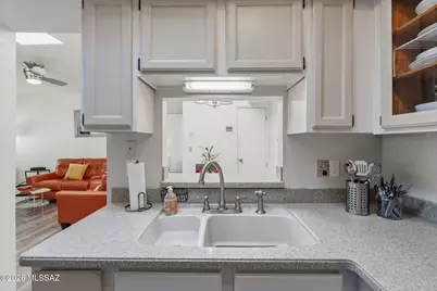 5931 E Sun County Boulevard, Tucson, AZ 85712 - Photo 12