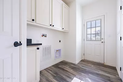 1886 E Robins Roost Trail, Huachuca City, AZ 85616 - Photo 26