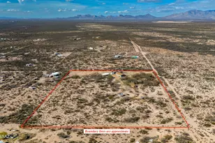 1886 E Robins Roost Trail, Huachuca City, AZ 85616 - Photo 2