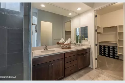 8881 E Wright School Loop, Tucson, AZ 85715 - Photo 20