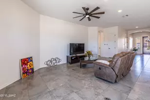 8881 E Wright School Loop, Tucson, AZ 85715 - Photo 14