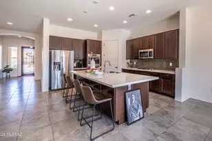 8881 E Wright School Loop, Tucson, AZ 85715 - Photo 4