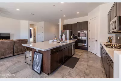 8881 E Wright School Loop, Tucson, AZ 85715 - Photo 6