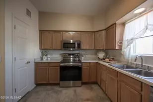 232 S Clubhouse Ln, Sierra Vista, AZ 85635 - Photo 8