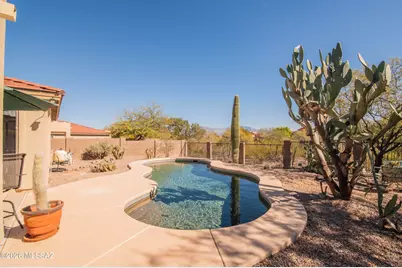 8194 N Iron Ridge Drive, Tucson, AZ 85743 - Photo 14