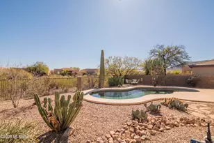 8194 N Iron Ridge Dr, Tucson, AZ 85743 - Photo 16