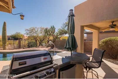 8194 N Iron Ridge Drive, Tucson, AZ 85743 - Photo 12
