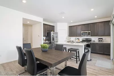 7121 W Vineridge Drive, Tucson, AZ 85757 - Photo 14