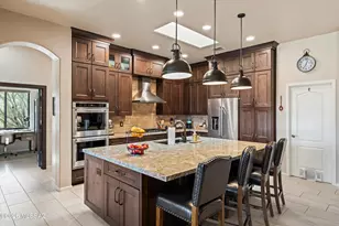 12072 N Portico Pl, Oro Valley, AZ 85755 - Photo 2