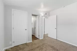 4865 E 23rd St, Tucson, AZ 85711 - Photo 20