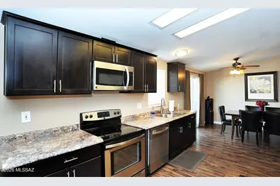 9058 N Valhalla Drive, Tucson, AZ 85743 - Photo 6