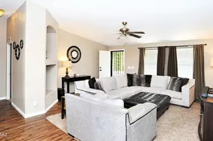 9058 N Valhalla Dr, Tucson, AZ 85743 - Photo 14