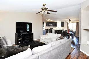 9058 N Valhalla Dr, Tucson, AZ 85743 - Photo 16