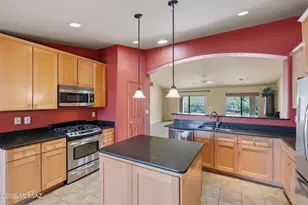 2630 E Genevieve Way, Green Valley, AZ 85614 - Photo 18