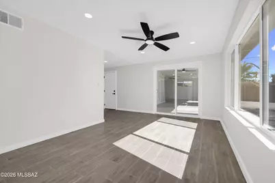 7081 E Calle Betelgeux, Tucson, AZ 85710 - Photo 6