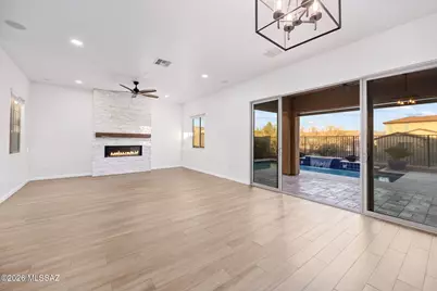 1005 W Lark Bunting Lane, Oro Valley, AZ 85755 - Photo 8