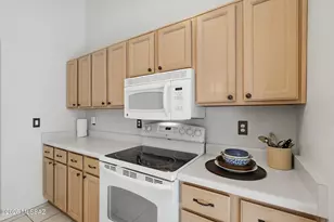 3671 W Meadow Briar Dr, Tucson, AZ 85741 - Photo 20