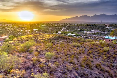 11319 Calle Catalina, Tucson, AZ 85748 - Photo 12