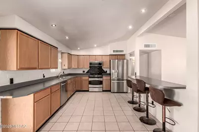 7596 N Meredith Boulevard, Tucson, AZ 85741 - Photo 10