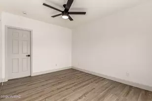 2032 E Florence Dr, Tucson, AZ 85719 - Photo 16