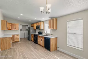 3463 S Bradford Dr, Tucson, AZ 85735 - Photo 8