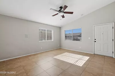 7821 S Kilbrennan Way, Tucson, AZ 85747 - Photo 4