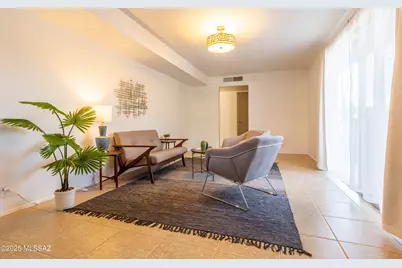 7426 E Montecito Drive, Tucson, AZ 85710 - Photo 10
