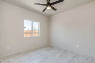 4205 N 16th Pl, Tucson, AZ 85705 - Photo 16